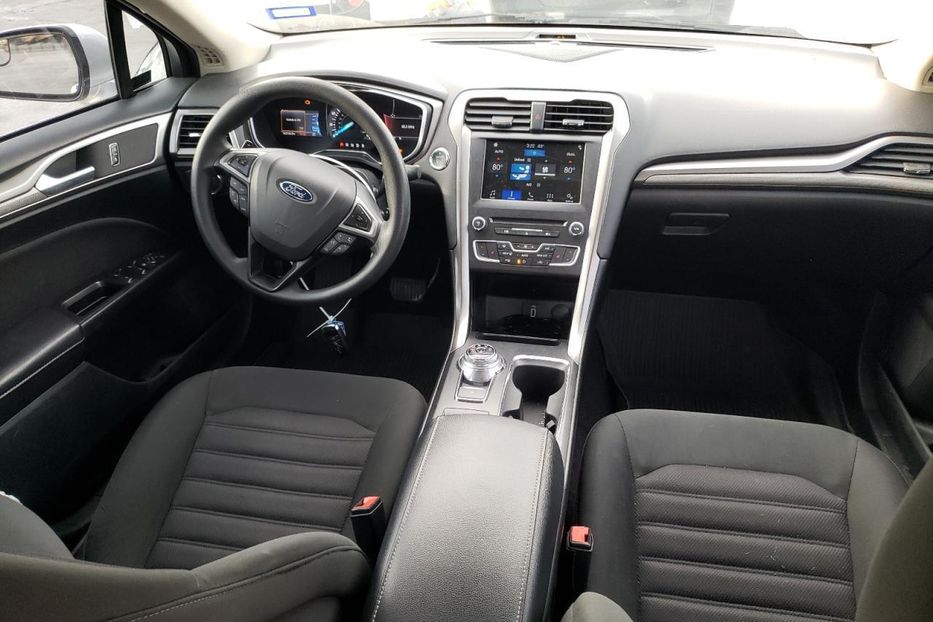 Продам Ford Fusion SE 2018 года в Киеве