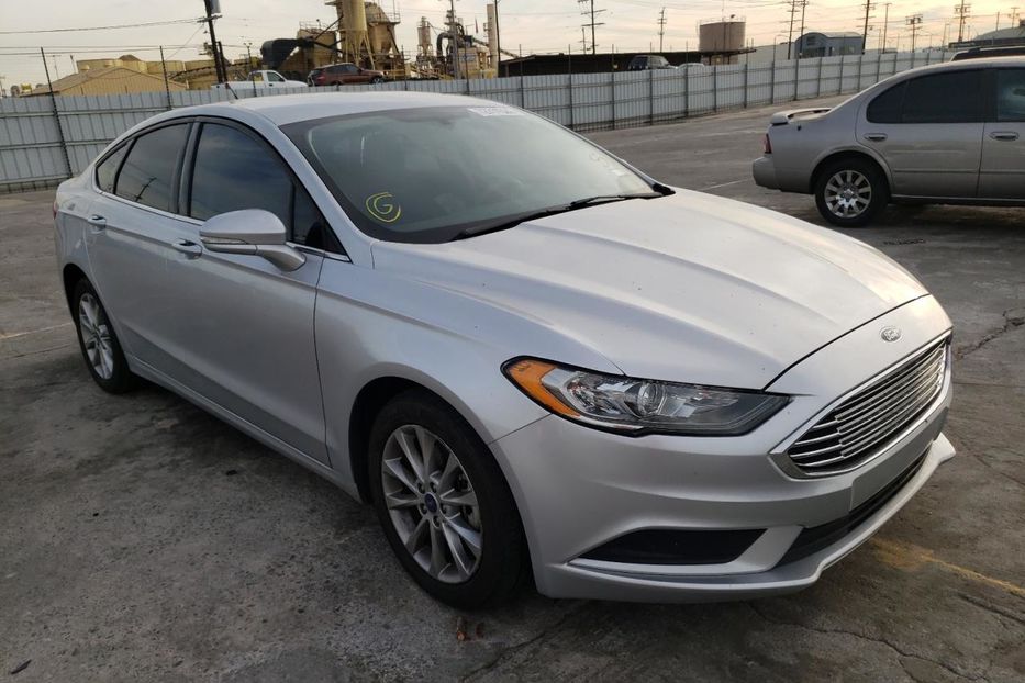 Продам Ford Fusion SE 2018 года в Киеве