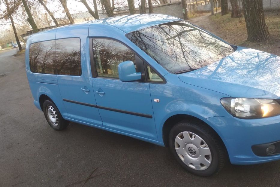 Продам Volkswagen Caddy пасс. Maxi 2013 года в Днепре