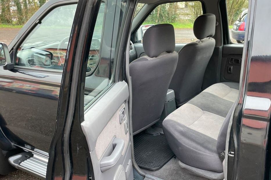 Продам Nissan Navara Nissan Navara D22 2.5 TD 2005 года в Днепре