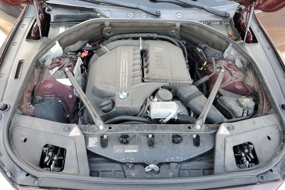 Продам BMW 5 Series GT 535 GT 2015 года в Киеве