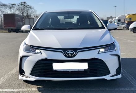 Продам Toyota Corolla 2019 года в Киеве