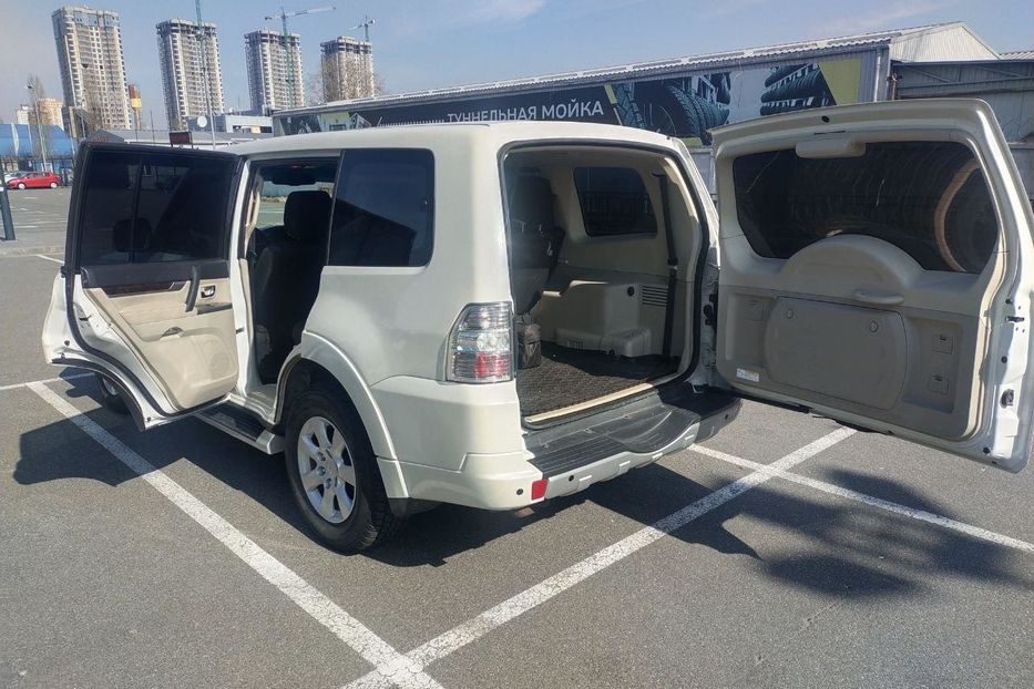 Продам Mitsubishi Pajero Wagon 2016 года в Киеве