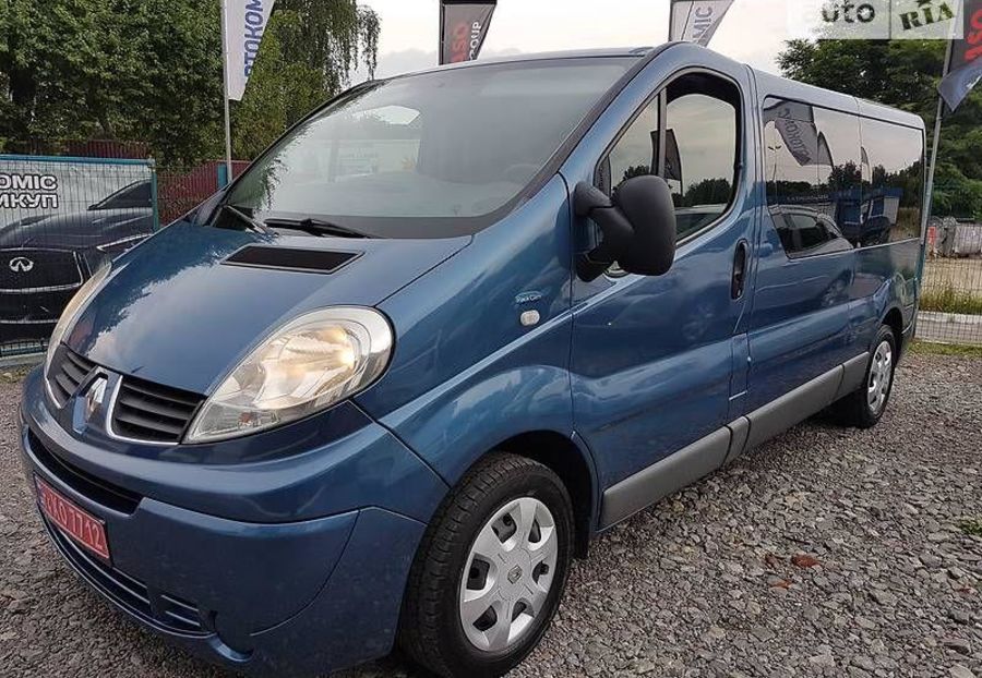 Продам Renault Trafic пасс. 2012 года в Киеве