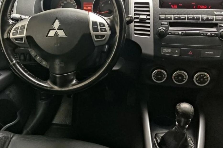 Продам Mitsubishi Outlander Внедорожних 4х4 2006 года в г. Покровск, Донецкая область