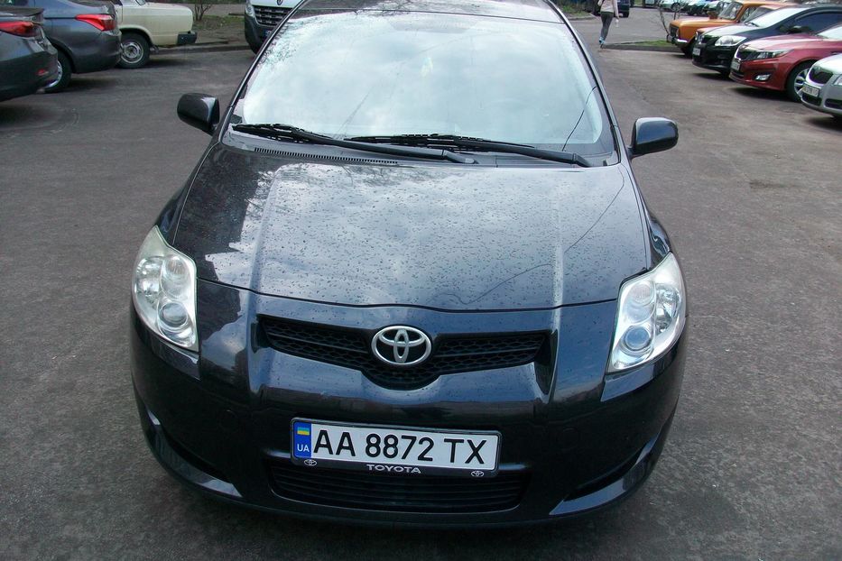 Продам Toyota Auris 2008 года в Киеве