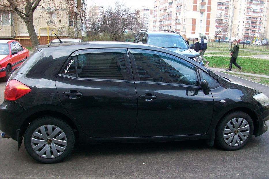 Продам Toyota Auris 2008 года в Киеве