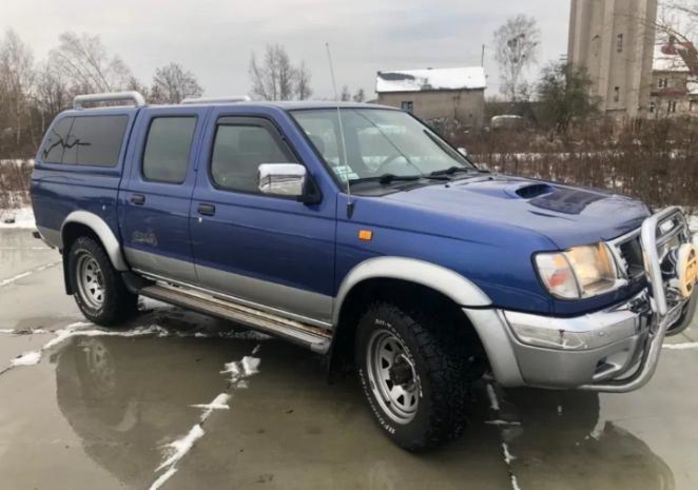 Продам Nissan Navara 2000 года в Полтаве