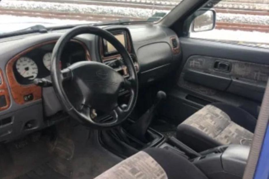 Продам Nissan Navara 2000 года в Полтаве