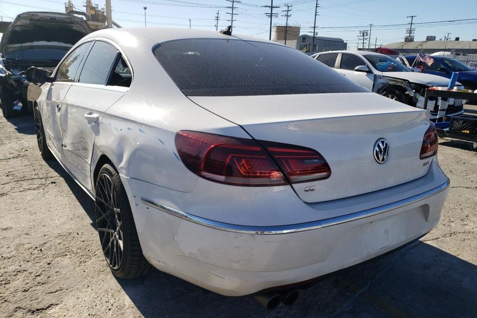 Продам Volkswagen Passat CC Sport 2013 года в Киеве