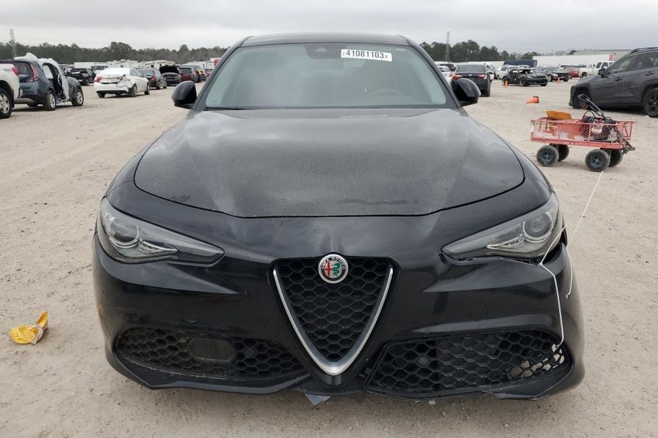 Продам Alfa Romeo Giulia TI 2018 года в Луцке