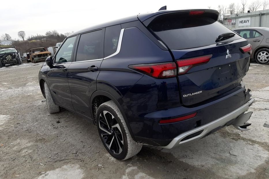 Продам Mitsubishi Outlander SEl 2022 года в Киеве