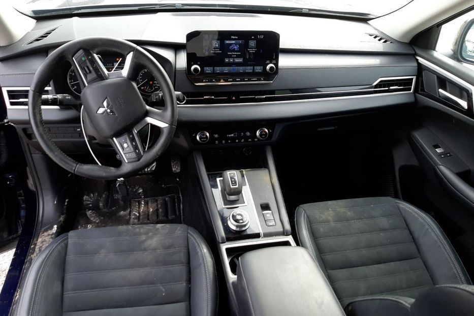 Продам Mitsubishi Outlander SEl 2022 года в Киеве