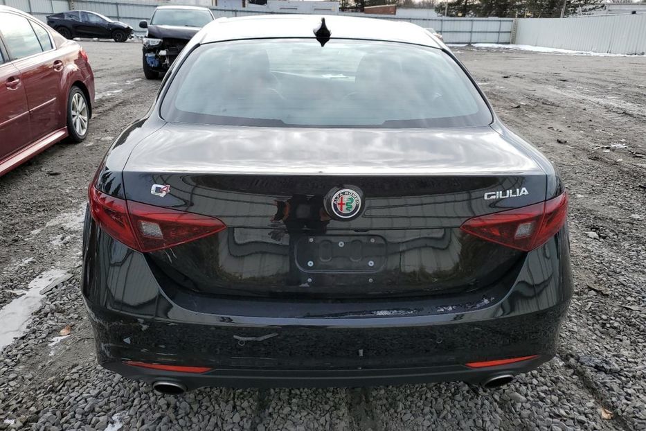 Продам Alfa Romeo Giulia Lt 2019 года в Киеве