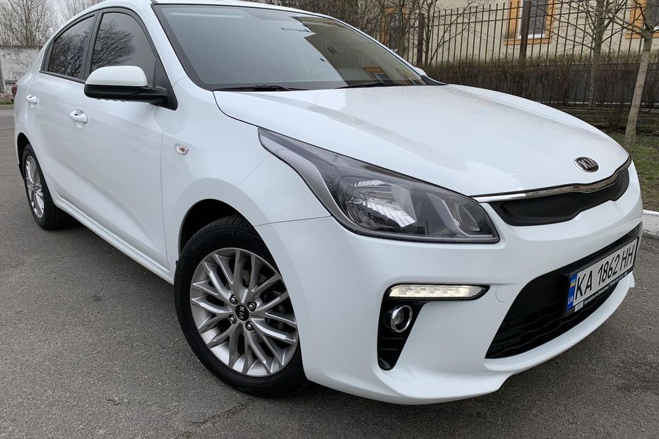 Продам Kia Rio 1.6i   Aвтомат  Официальный  2017 года в Киеве