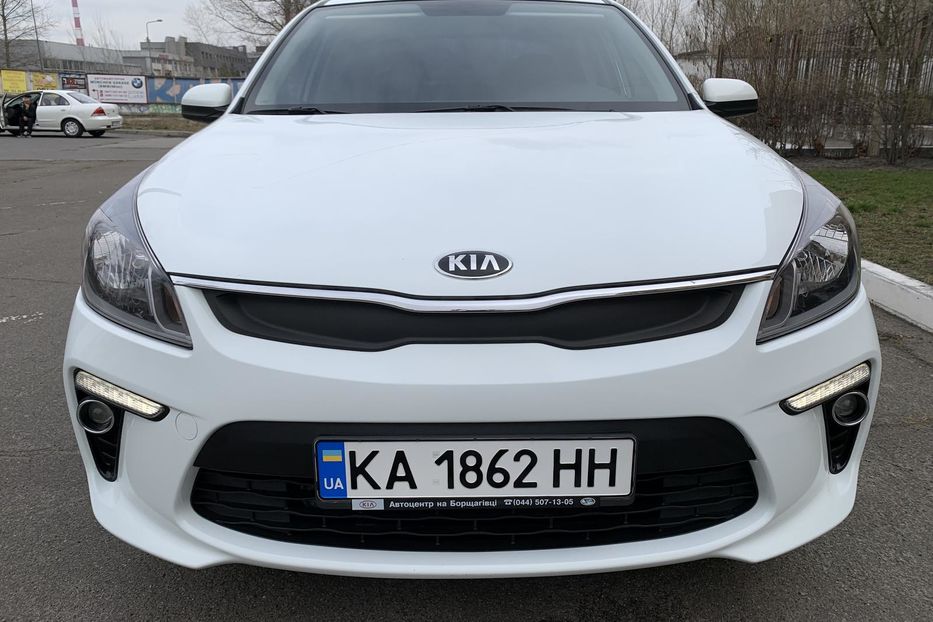 Продам Kia Rio 1.6i   Aвтомат  Официальный  2017 года в Киеве