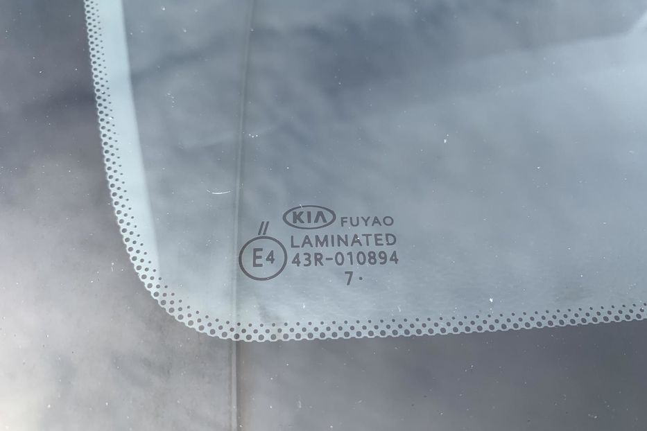 Продам Kia Rio 1.6i   Aвтомат  Официальный  2017 года в Киеве