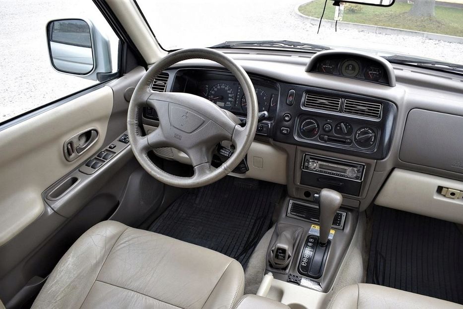 Продам Mitsubishi Pajero 4x4 2000 года в Одессе