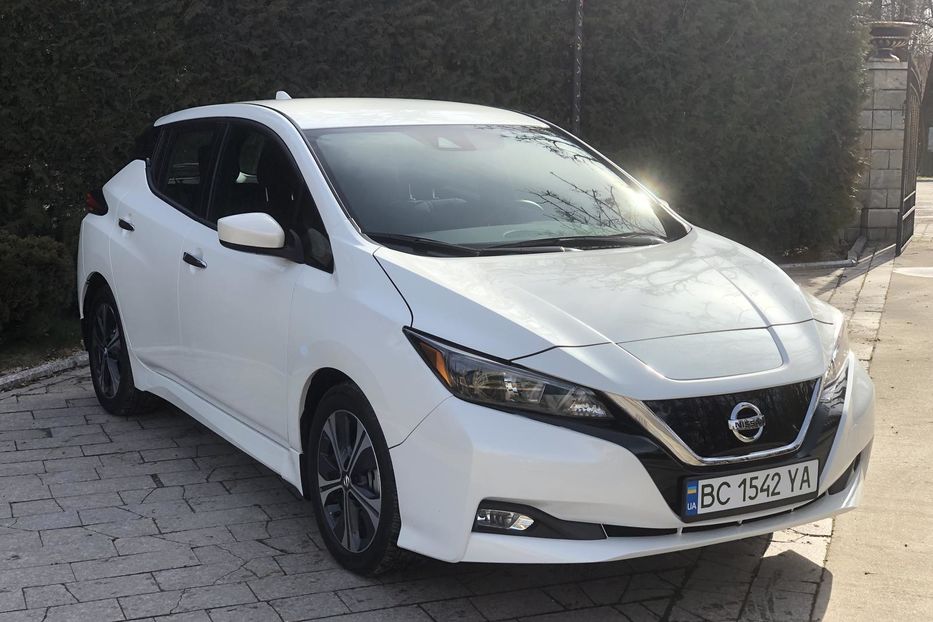 Продам Nissan Leaf SV 2022 года в г. Жолква, Львовская область