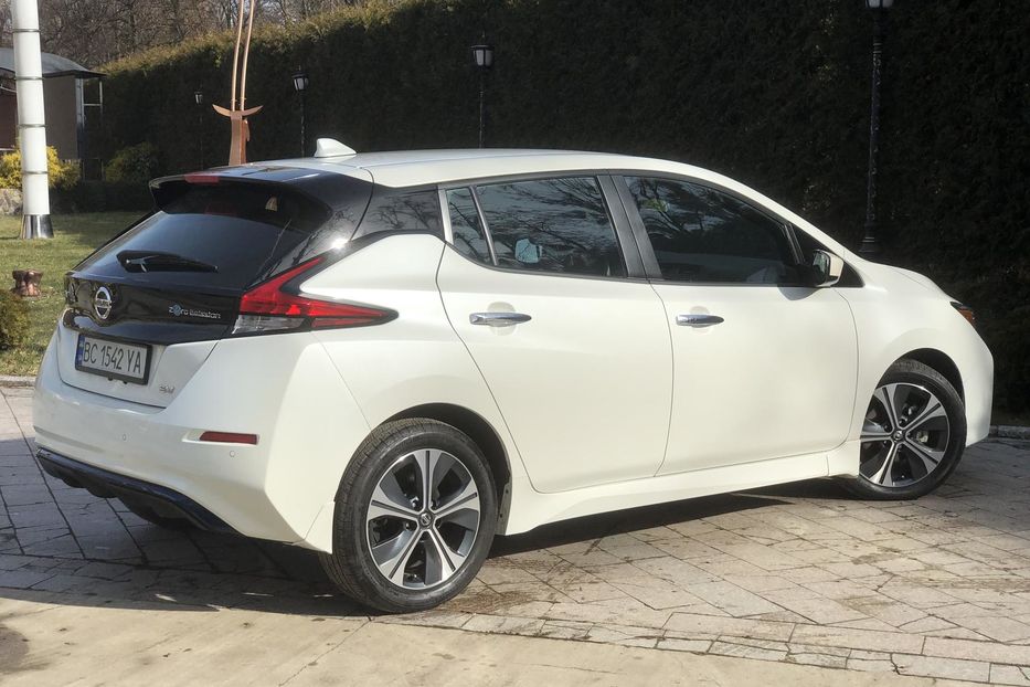 Продам Nissan Leaf SV 2022 года в г. Жолква, Львовская область