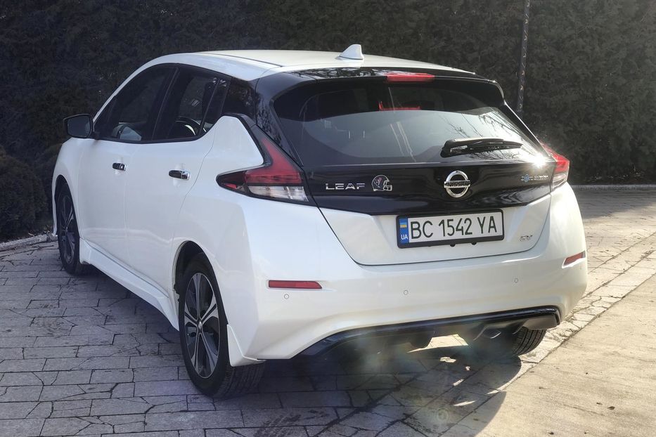 Продам Nissan Leaf SV 2022 года в г. Жолква, Львовская область