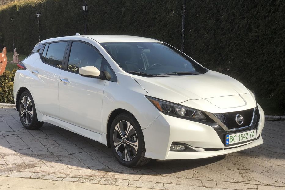 Продам Nissan Leaf SV 2022 года в г. Жолква, Львовская область