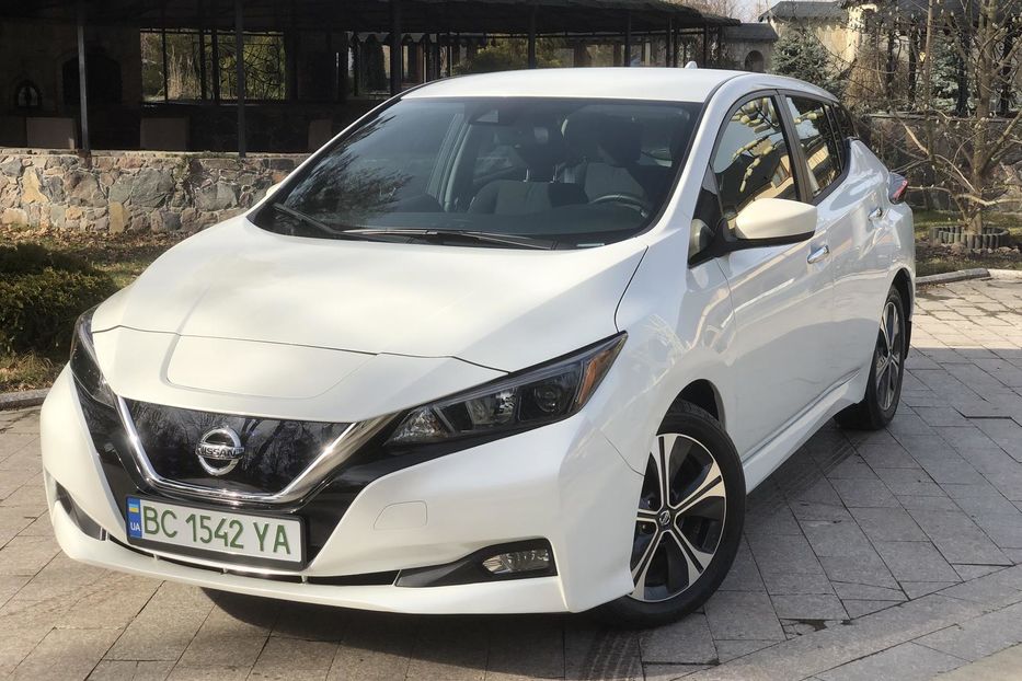 Продам Nissan Leaf SV 2022 года в г. Жолква, Львовская область