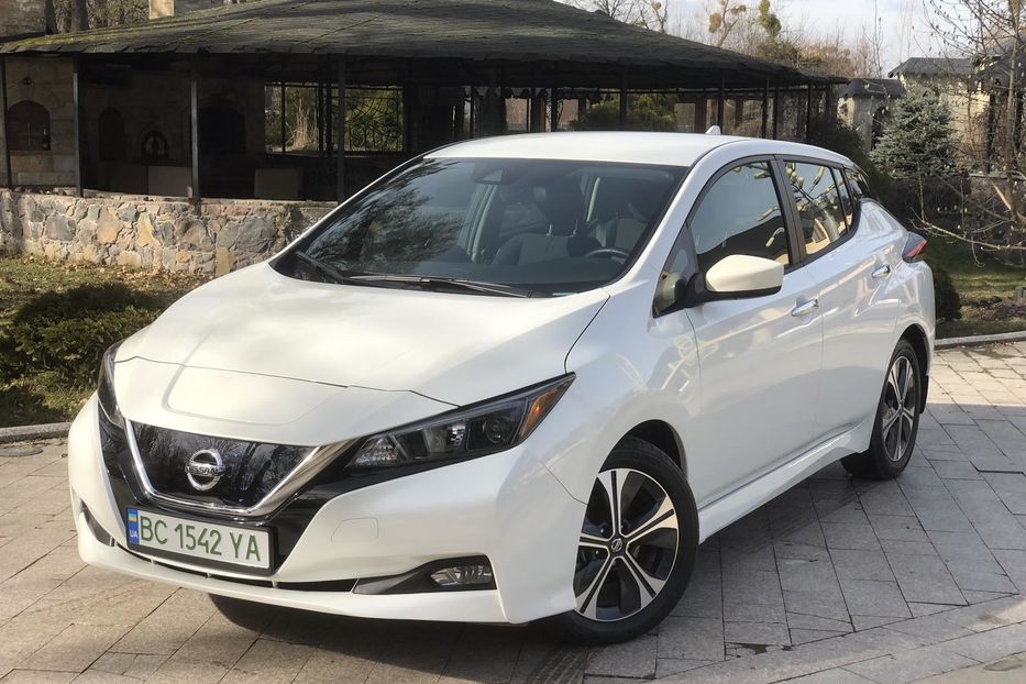 Продам Nissan Leaf SV 2022 года в г. Жолква, Львовская область