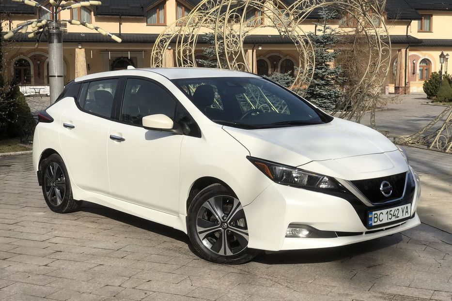 Продам Nissan Leaf SV 2022 года в г. Жолква, Львовская область