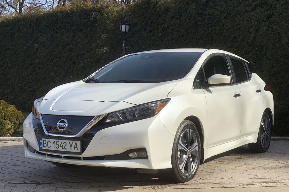 Продам Nissan Leaf SV 2022 года в г. Жолква, Львовская область