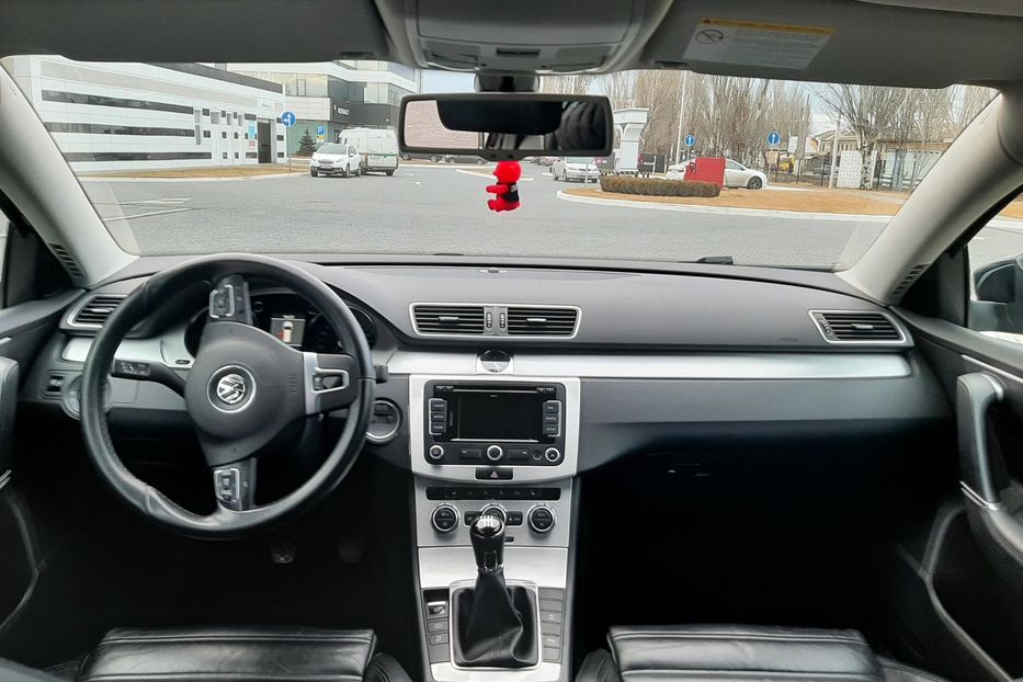 Продам Volkswagen Passat B7 2012 года в Одессе