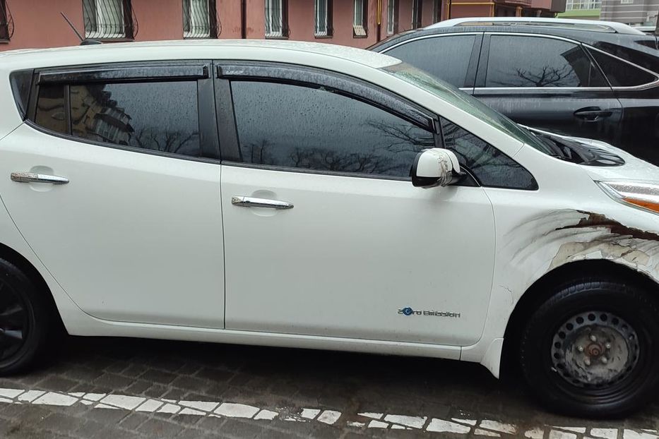 Продам Nissan Leaf 2017 года в г. Ирпень, Киевская область