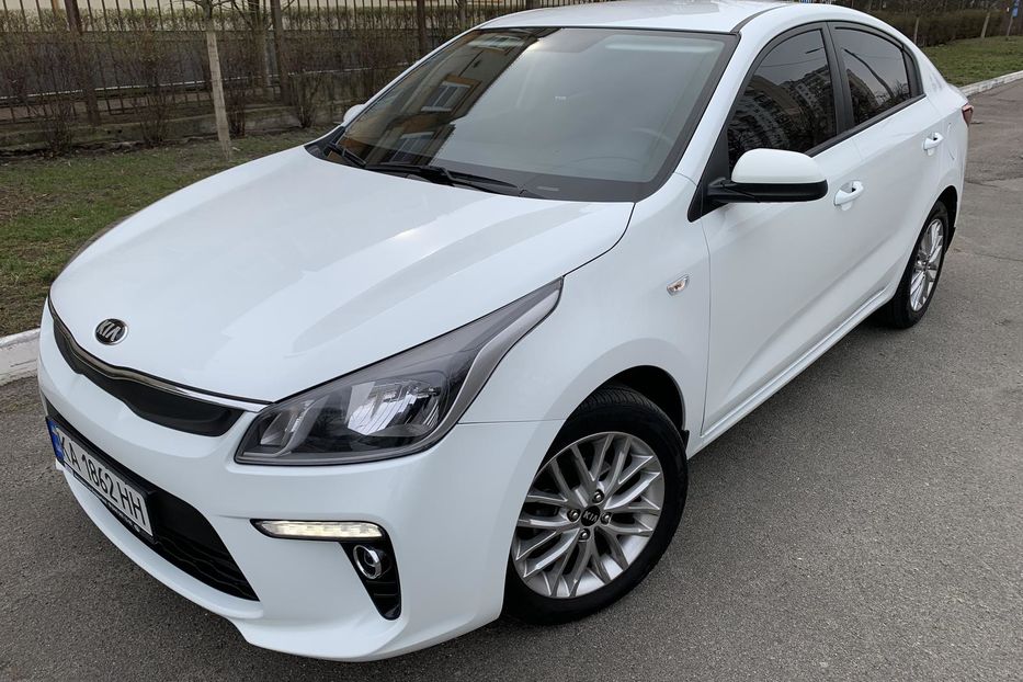 Продам Kia Rio 1.6i   Aвтомат  Официальный  2017 года в Киеве