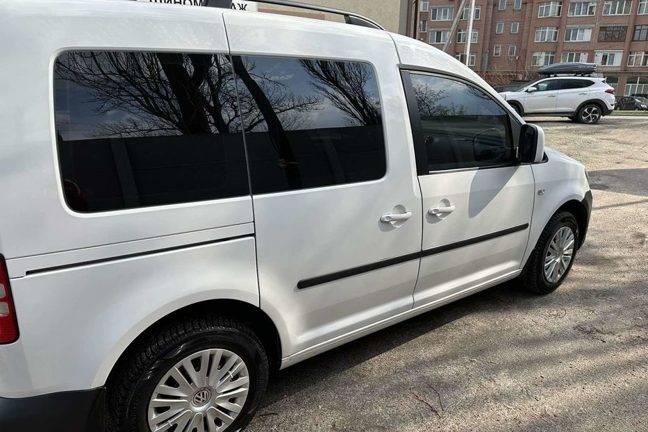 Продам Volkswagen Caddy пасс. 2014 года в г. Васильков, Киевская область