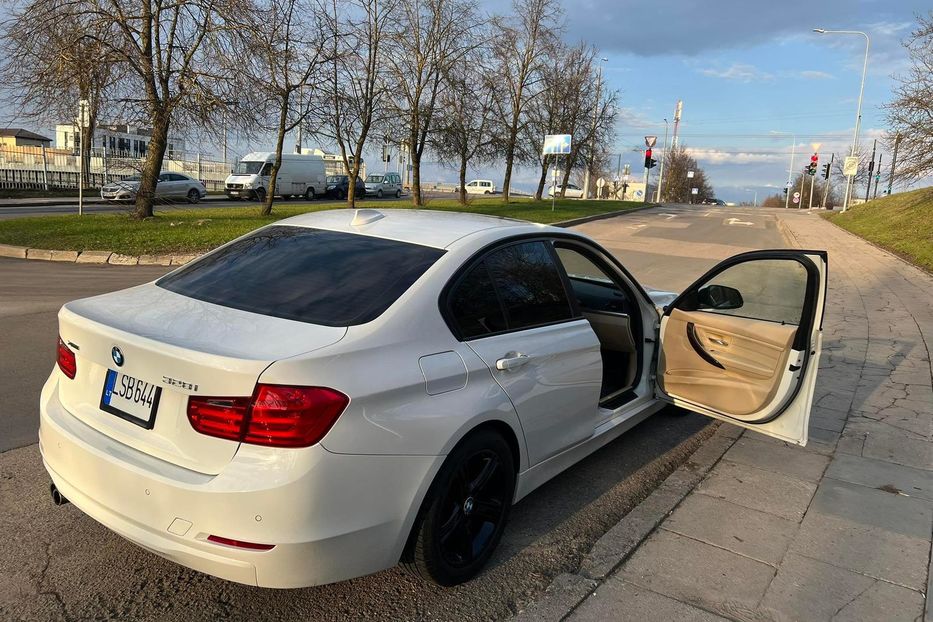 Продам BMW 328 XI 2015 года в Киеве