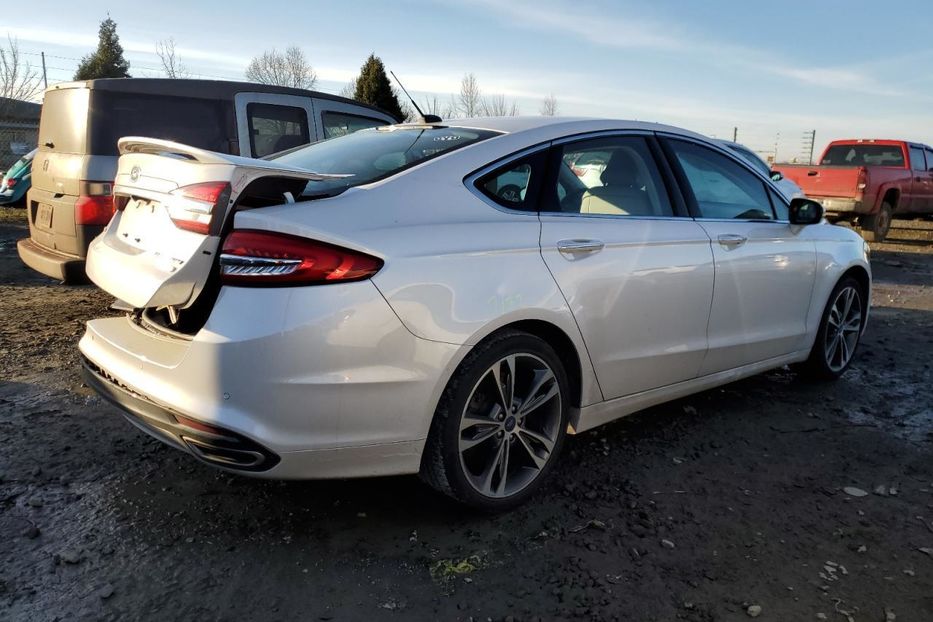 Продам Ford Fusion Titanium  2017 года в Киеве