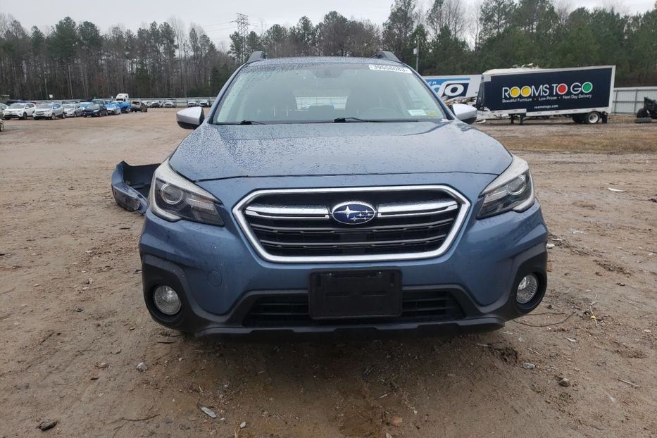 Продам Subaru Outback Limited  2018 года в Луцке