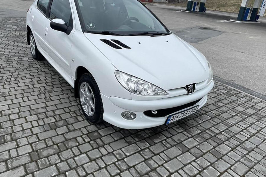 Продам Peugeot 206 2009 года в Житомире