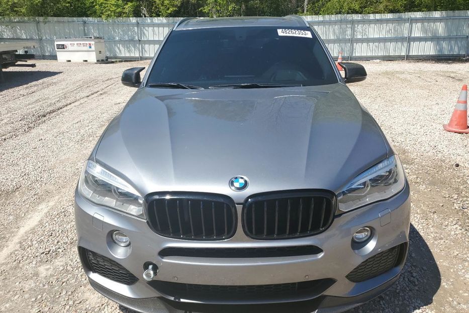 Продам BMW X5 Xdrive50I 2015 года в Киеве