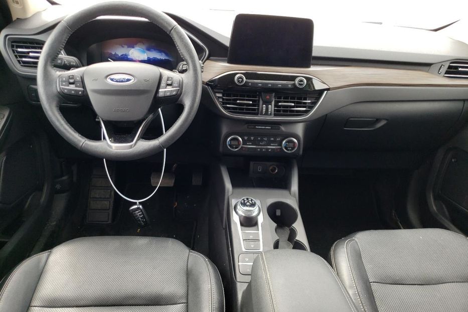 Продам Ford Escape Titanium 2020 года в Киеве