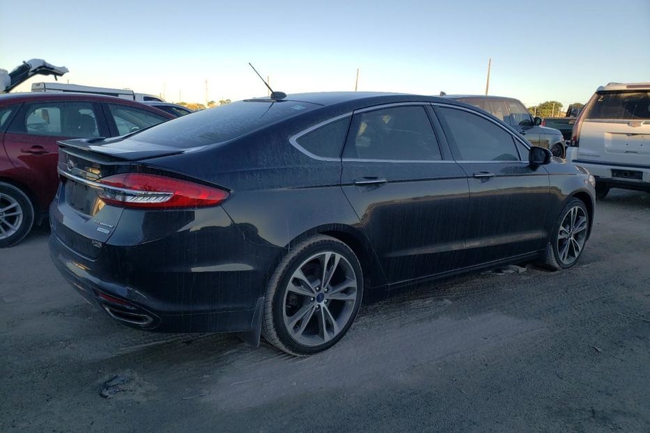 Продам Ford Fusion Titanium 2018 года в Киеве