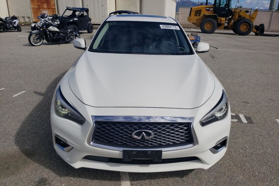 Продам Infiniti Q50 Luxe 2019 года в Львове