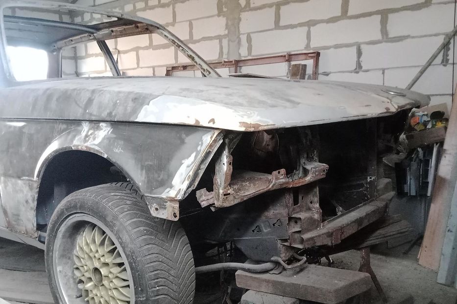 Продам BMW 318 1980 года в г. Борисполь, Киевская область