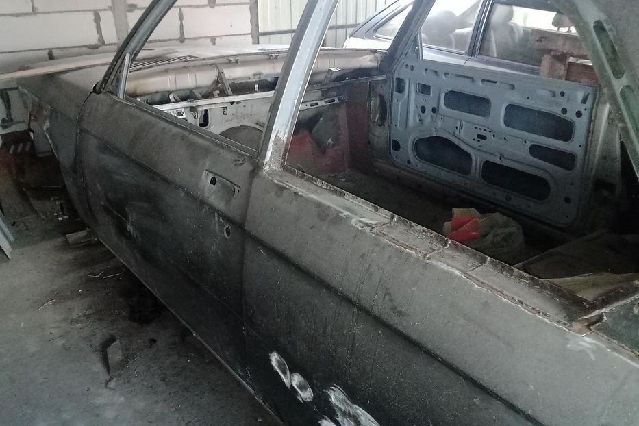 Продам BMW 318 1980 года в г. Борисполь, Киевская область