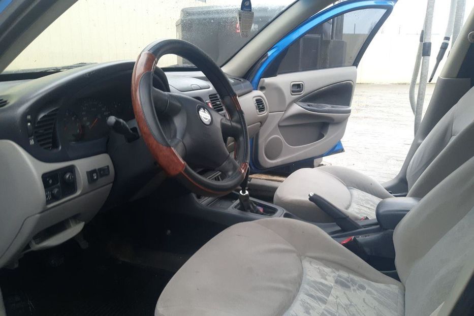 Продам Nissan Almera 2001 года в Одессе