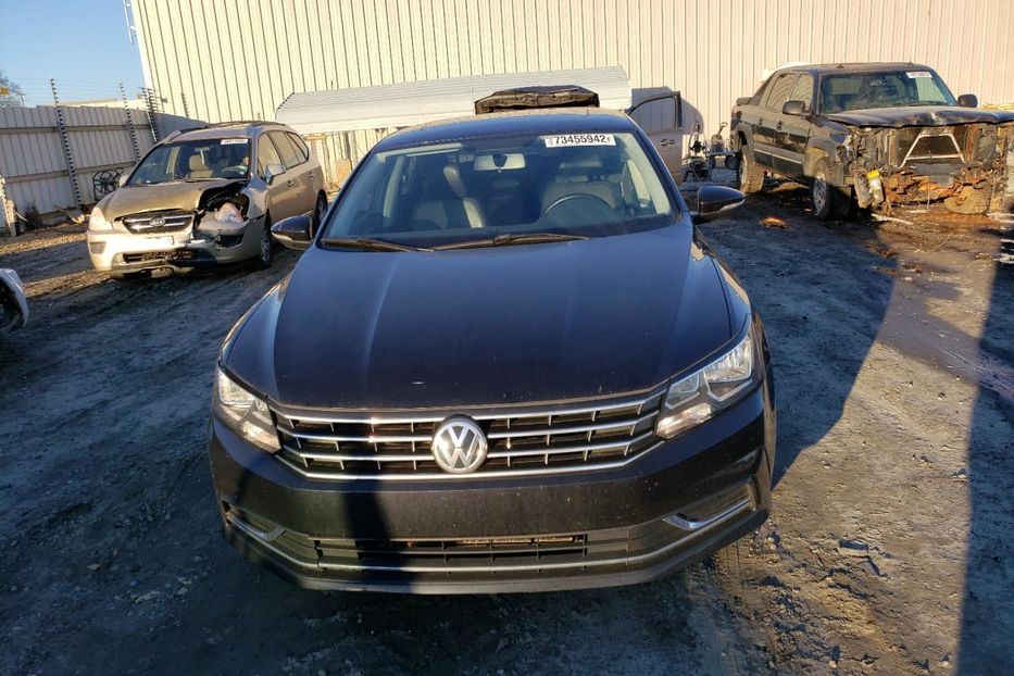 Продам Volkswagen Passat B8 2018 года в Львове