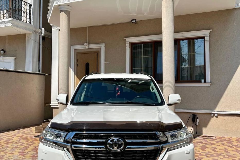 Продам Toyota Land Cruiser 200 2019 года в Одессе