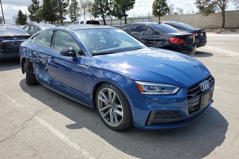 Продам Audi A5 Premium Plus 2019 года в Луцке