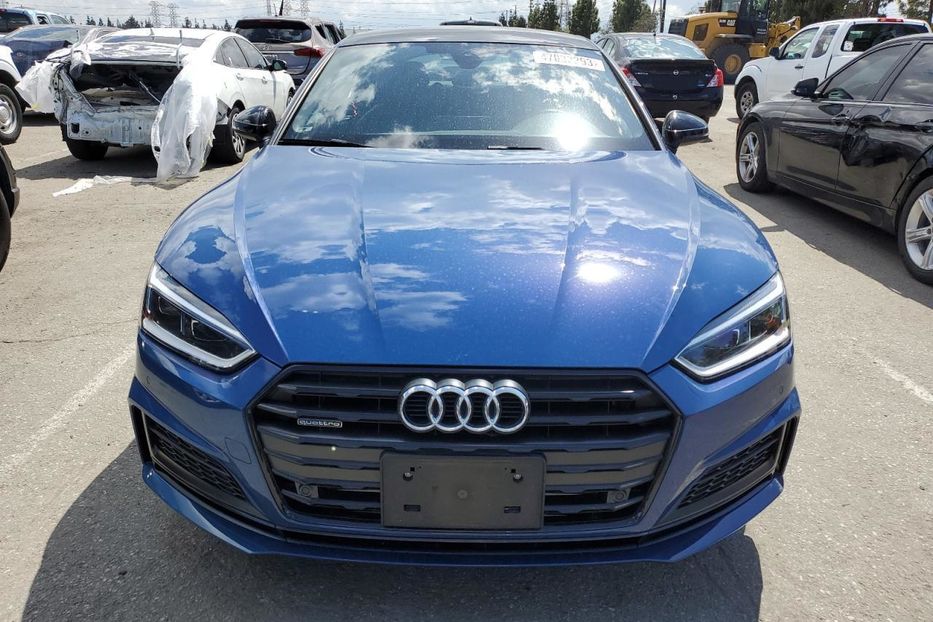 Продам Audi A5 Premium Plus 2019 года в Луцке