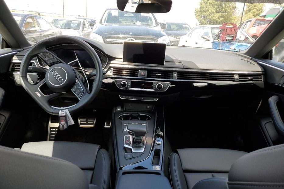 Продам Audi A5 Premium Plus 2019 года в Луцке